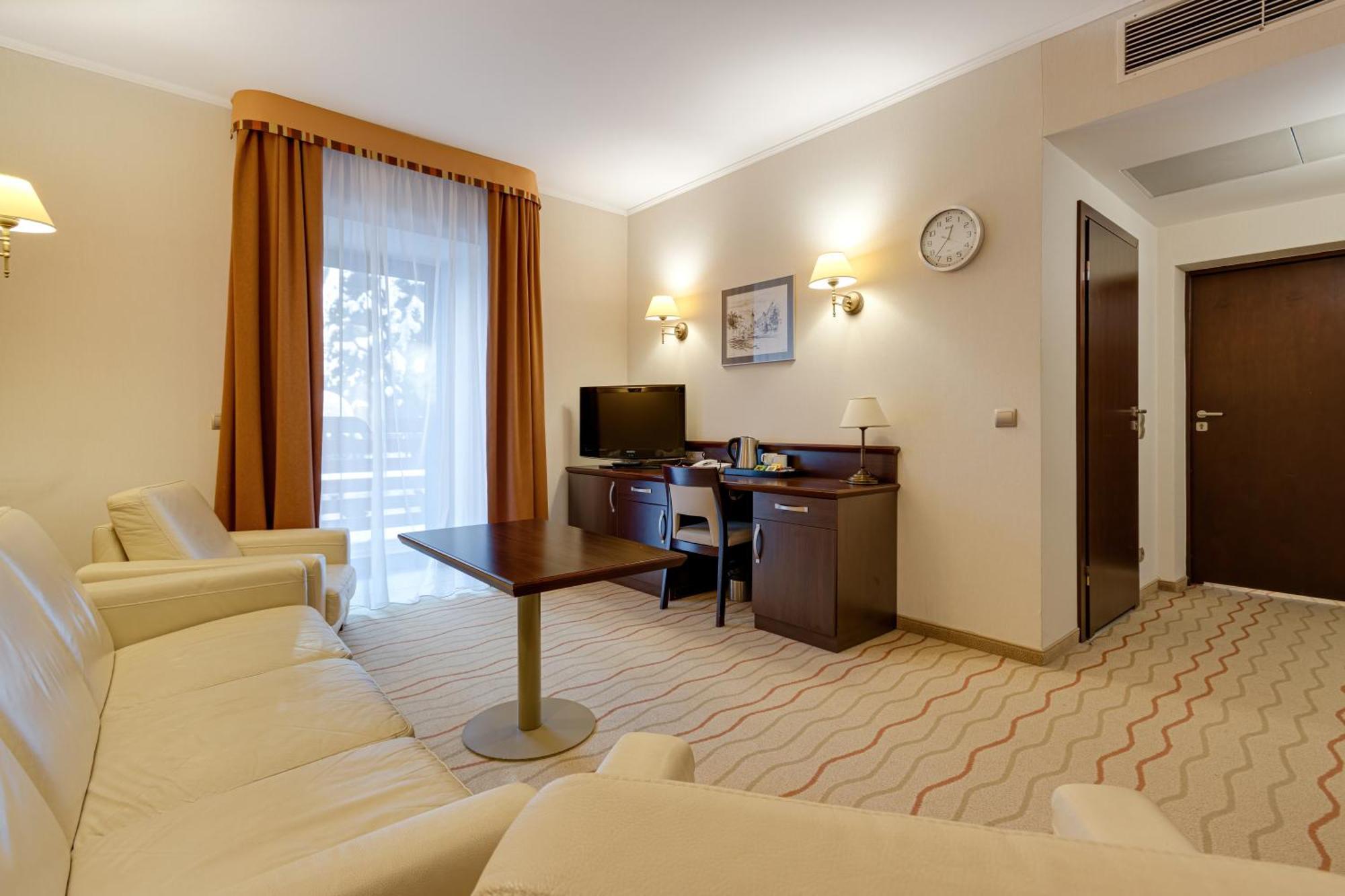Malinowy Dwor Hotel Medical Spa Swieradow-Zdroj Exterior photo